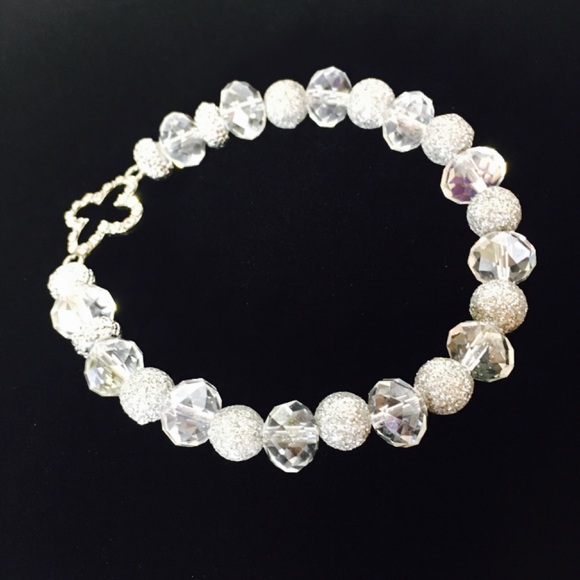 ❤️NWT Crystal Sparkle Artisan New Bracelet Gift - Picture 1 of 8